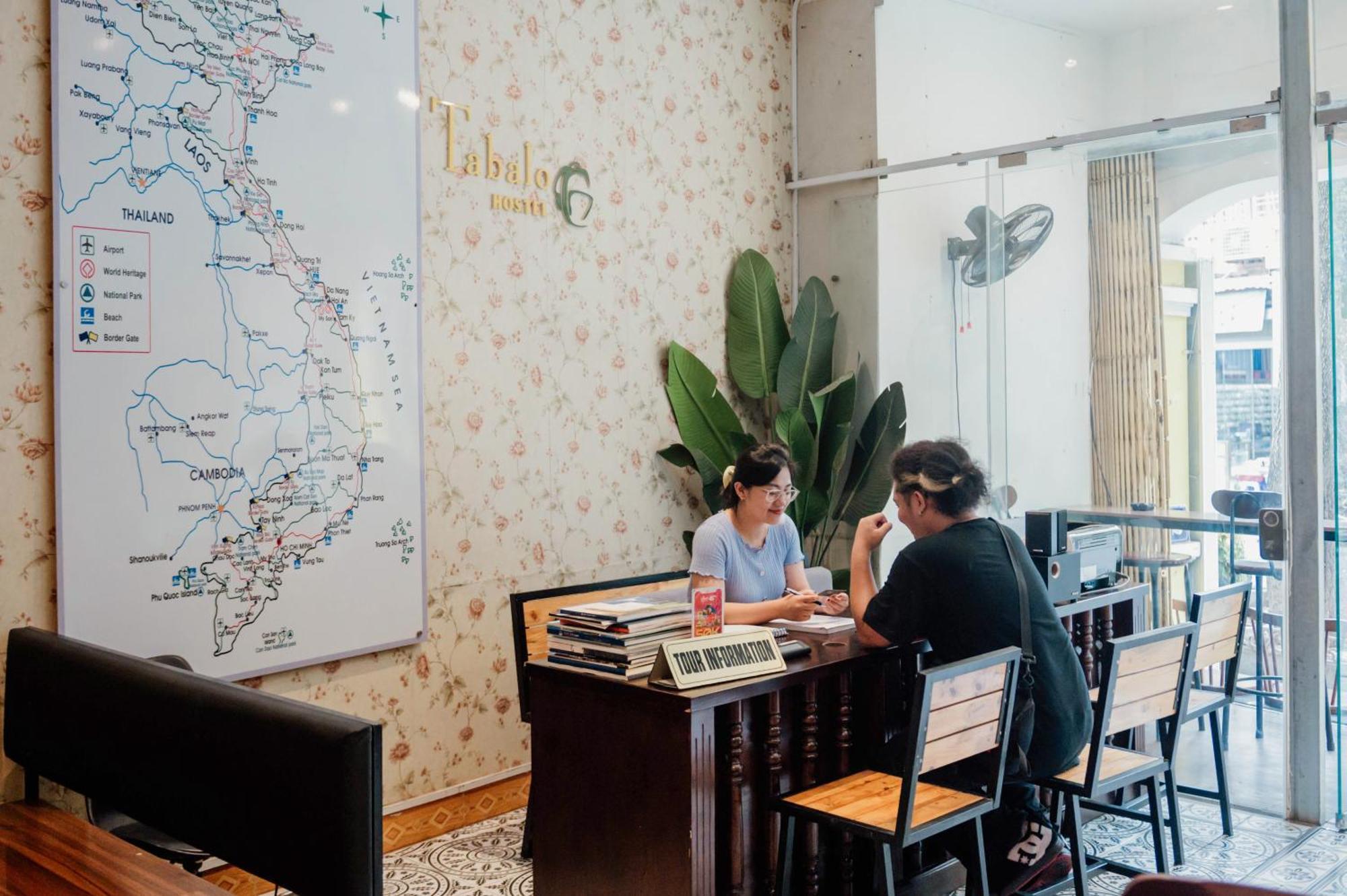 Tabalo Hostel Hanoi Exterior photo